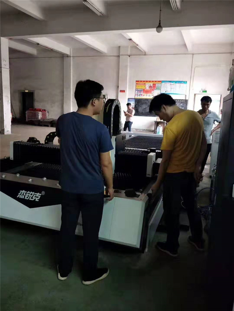 杭州XX鈑金公司