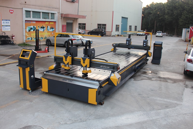 多頭鋁板雕刻機功能原理和應用行業