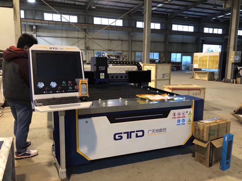 1000W光纖激光切割機(jī)好不好用